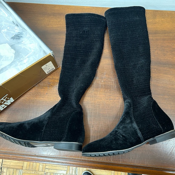 🏷️ SALE Never Worn Small Damage Chelsea Crew Bono Stretch Boot Black Velvet Sz 8 - Picture 5 of 11